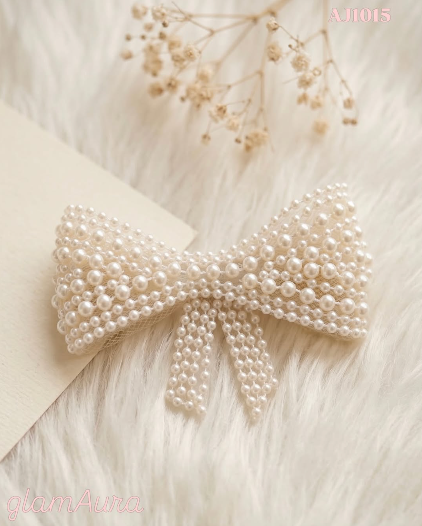 Classic Elegant Pearl Bow Hair Clip