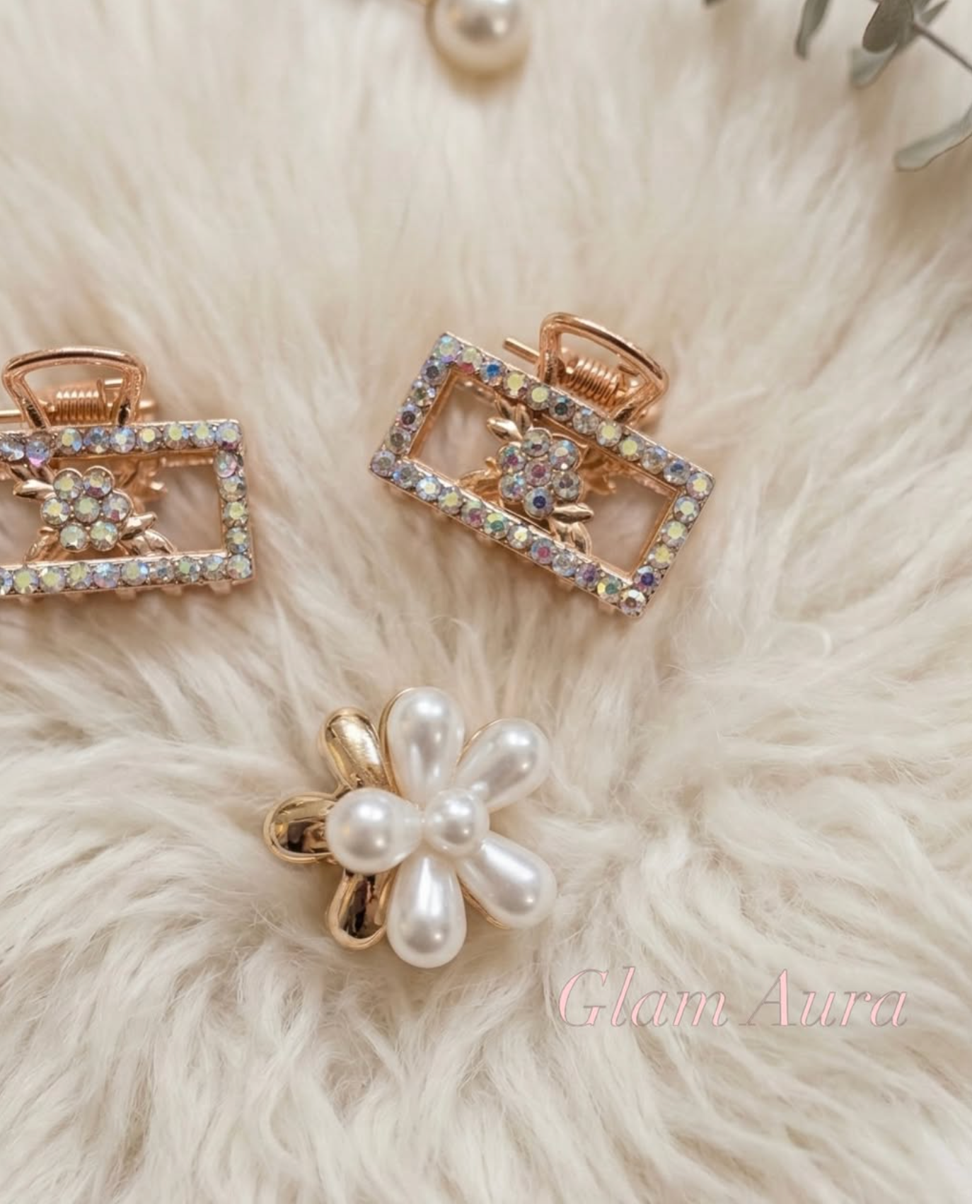 Gold Crystal & Pearl Mini Hair Claws – Iridescent Gemstone Flower Claw